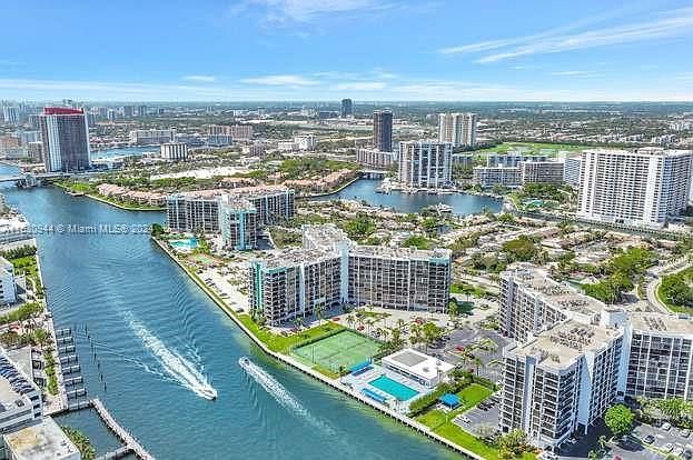 Exploring 200 Leslie Dr, Hallandale Beach, FL 33009: A Comprehensive Guide