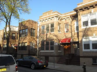1830 Norman Street  image 1 of 22