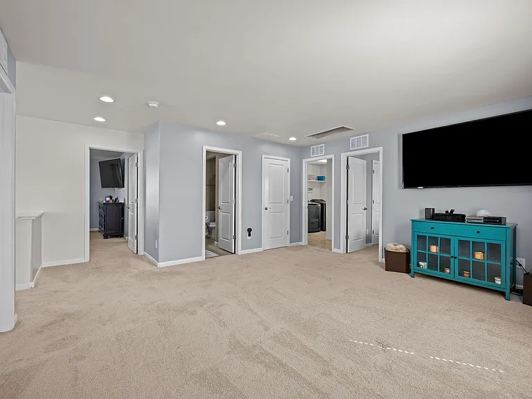 15411 Village Cir — Photo 12