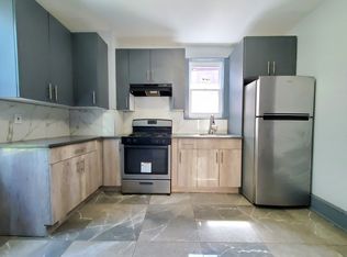 148 Woodlawn Ave #2W, Jersey City, NJ 07305