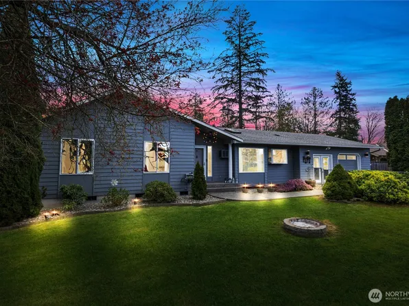 9823 64th Drive NE, Marysville, WA 98270