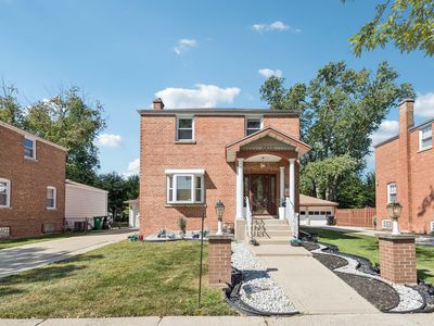 2412 S 19th Ave, Broadview, IL, 60155