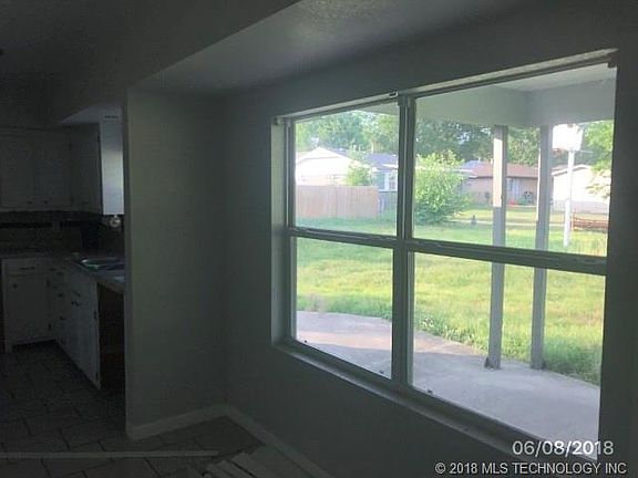 3rd image of 1805 Southridge Dr