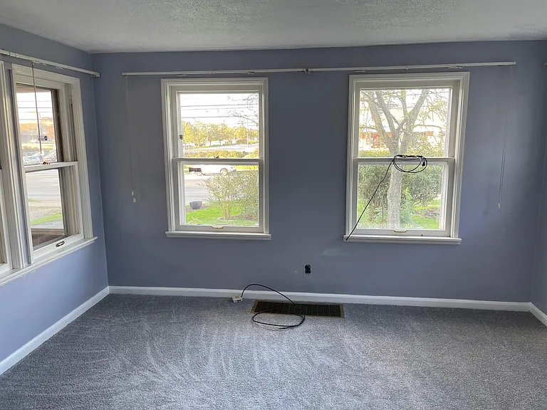 18201 Royalton Rd — Photo 9