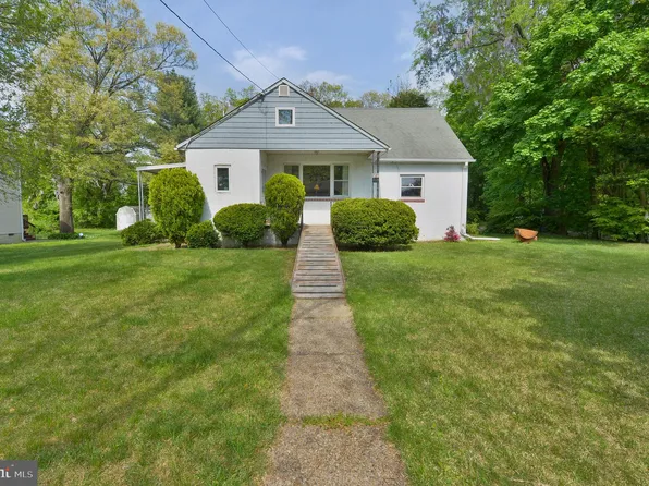 346 Engard Ave, Pennsauken, NJ 08110