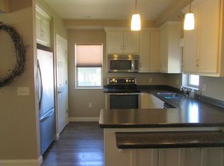 419 Randolph St, Mishicot, WI 54228