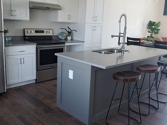 3rd image of 3600 Thomas Ct #A-2