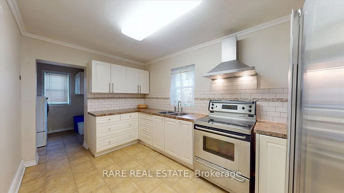 2 bed, $1,700 — Photo 2