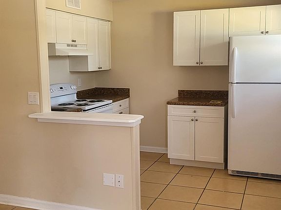 2nd image of 2525 Royal Palm Ave #16