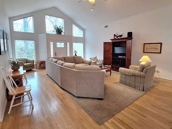 5th image of 7 Clay Pit Rd