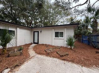 806 Palm Blvd #B, Isle Of Palms, SC 29451