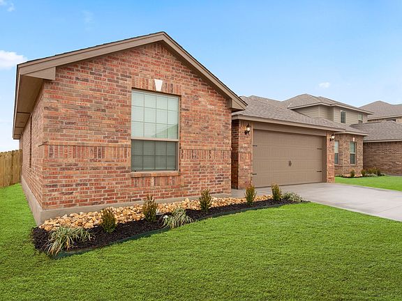 Spacious one-story home located in Wyndemere.