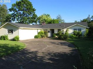 2798 Country Ln, Eugene, OR 97401