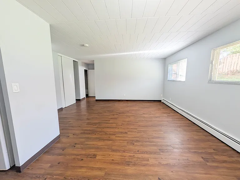 2B Arlington Ave #104 — Photo 2