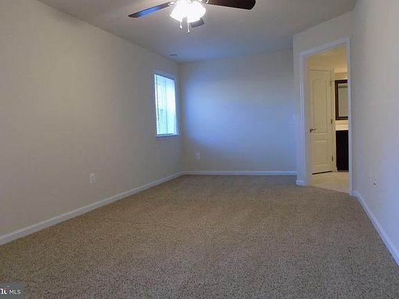 5th image of 6025 Hannon Dr