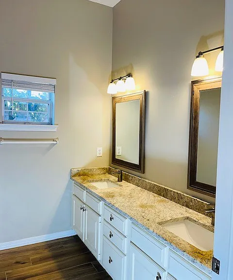426 Ridge Wood Cir — Photo 8