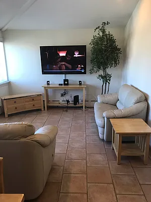 Rented by J L Royal Oak Realty Inc | media 10