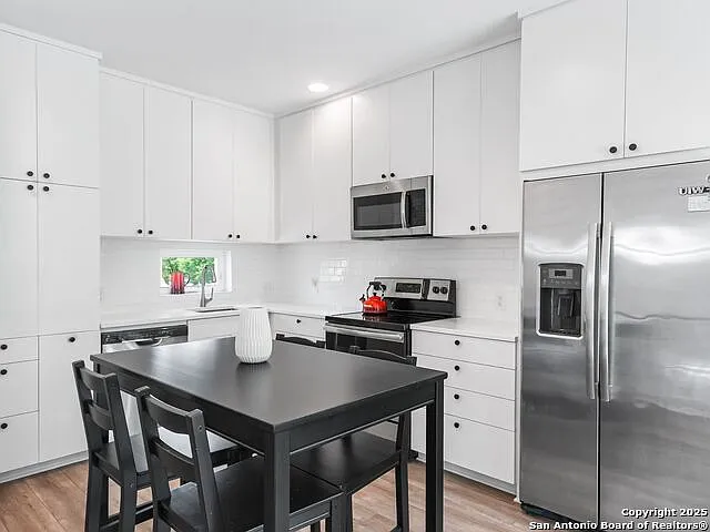 143 Catalpa Ave — Photo 6