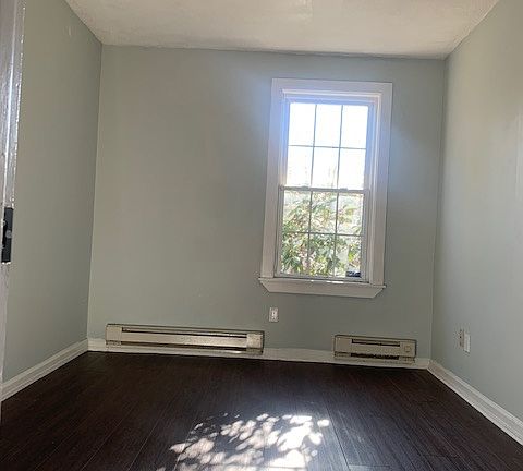 2nd image of 3 Florida Ct APT 6