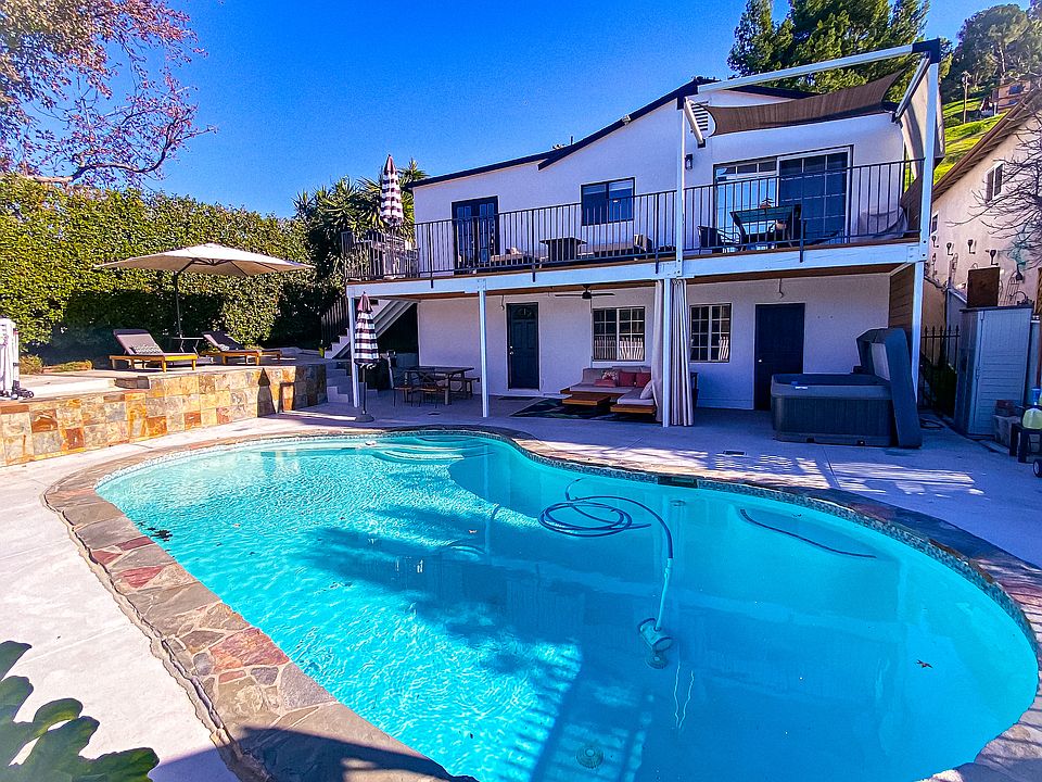1st image of 3639 Mimosa Dr