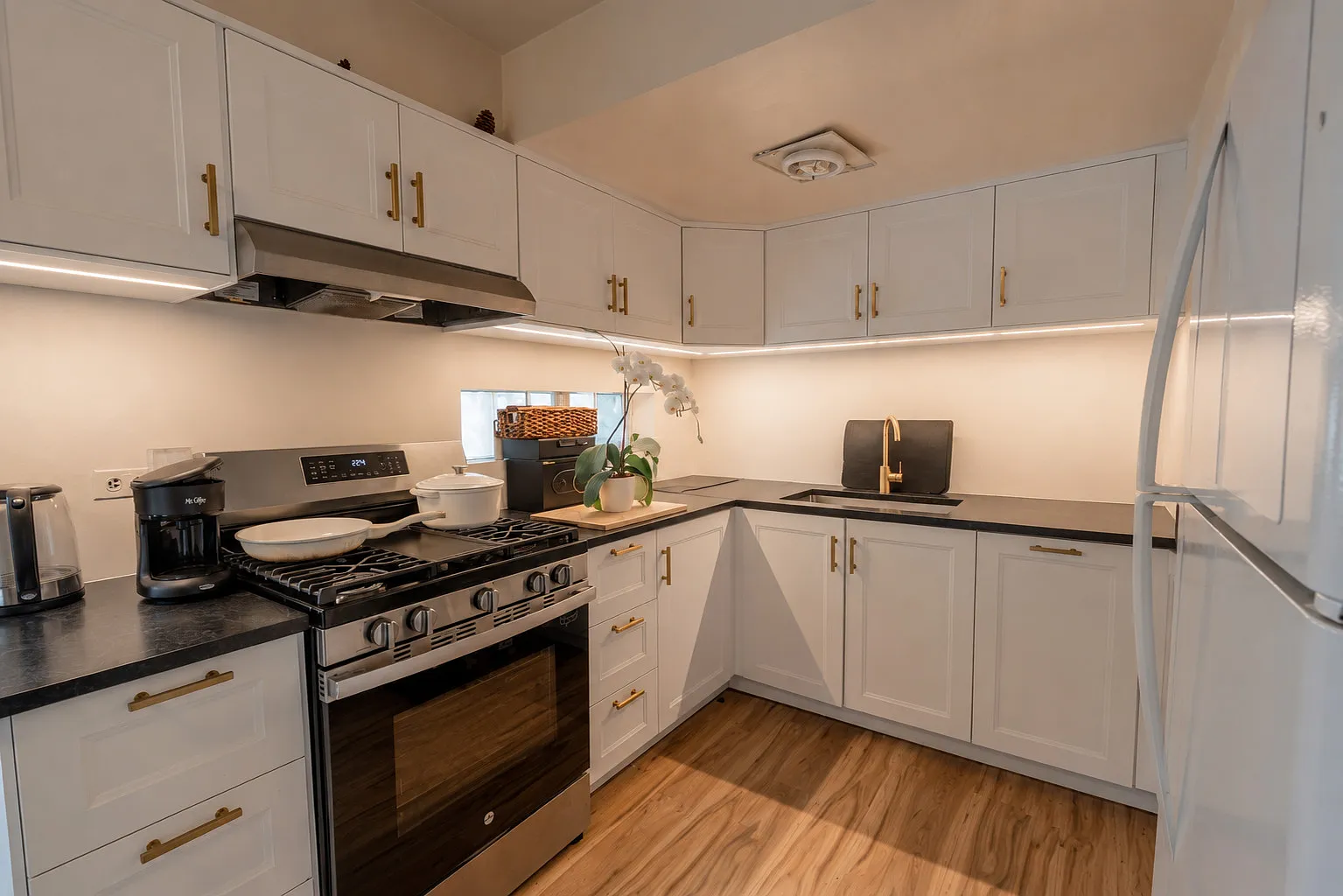 1 bed, 820 sqft, $1,595 — Photo 4