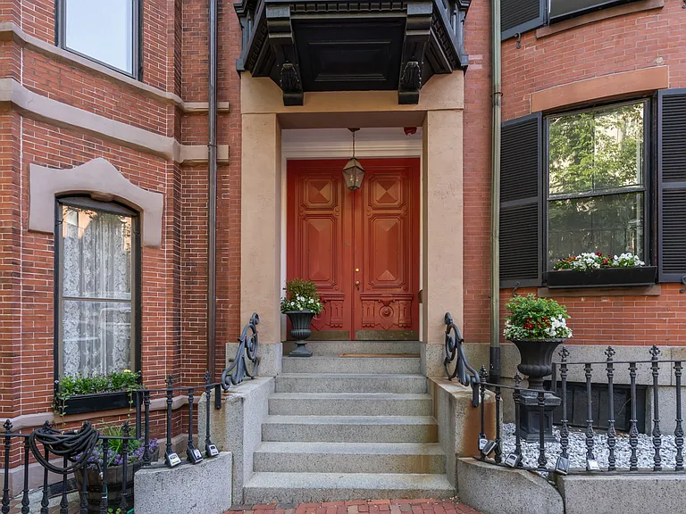 30 Hancock St #1 — Photo 1