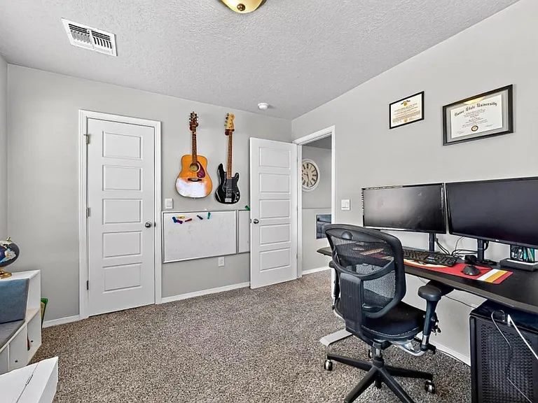 4871 Longs Peak Rd NE — Photo 14