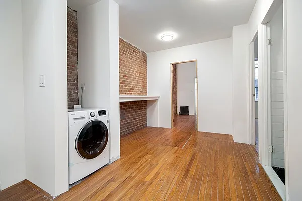 Rented by REAL New York | media 2