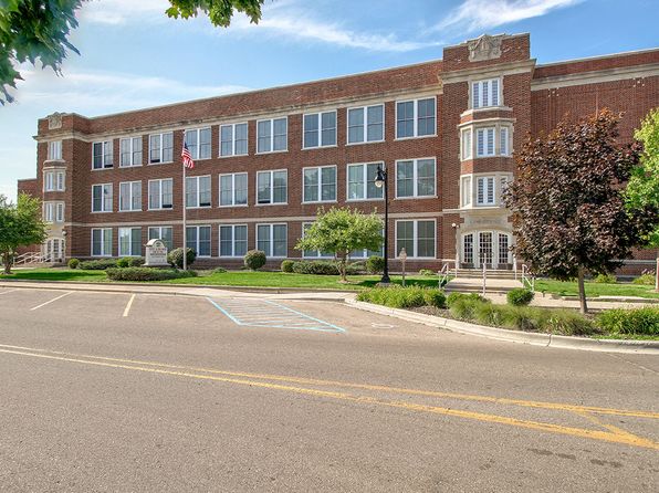 100 W Sycamore St #108