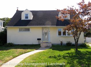 70 Virginia St, Valley Stream, NY 11580