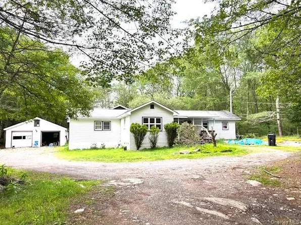 52 Devlin Road, Highland Lake, NY 12743