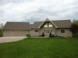 635 Blackman Rd, Jackson, MI 49201