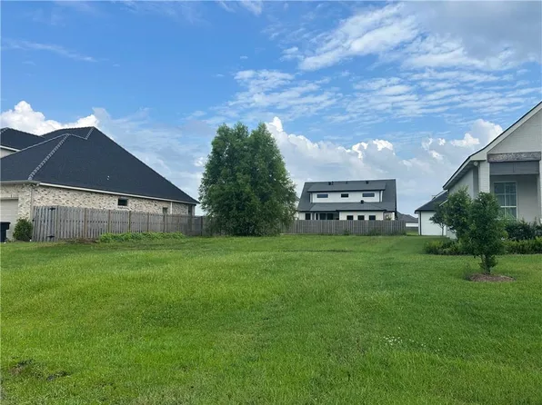 109 Wood Duck Dr, Belle Chasse, LA 70037