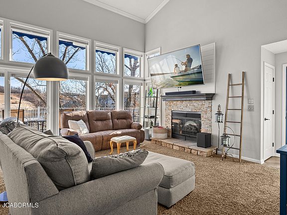5th image of 1089 Buckingham Dr Unit 1