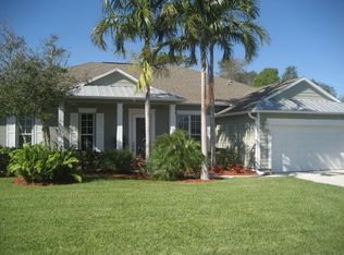 405 25th Ave SW, Vero Beach, FL 32962