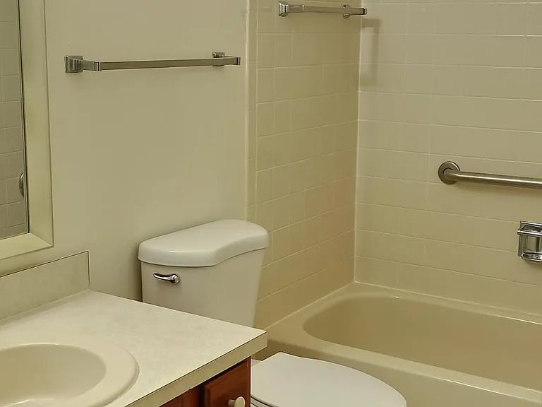 2948 Bancroft Cir E #C — Photo 7