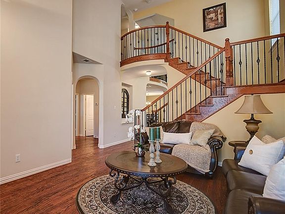 5th image of 14013 Valley Mills Dr
