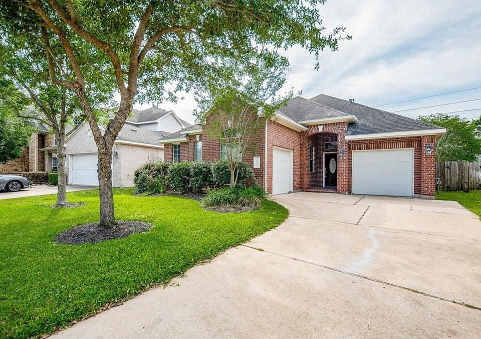 1st image of 25831 Orchard Knoll Ln