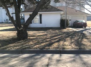 209 E Broadway St, Hoisington, KS 67544
