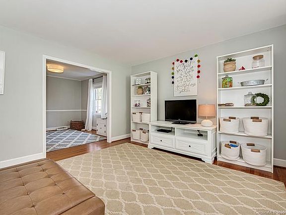 4th image of 6901 Heatherford Dr
