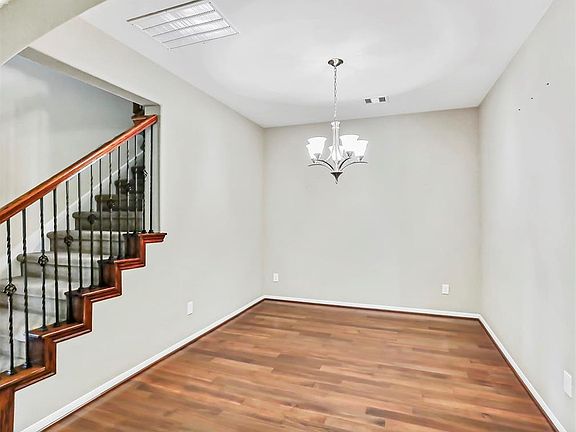 3rd image of 2215 Waterford Park St