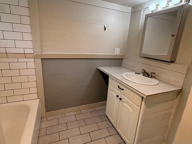 354 N 200 E — Photo 6