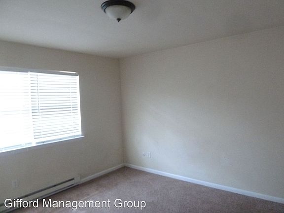 4th image of 320 Ashlawn Dr APT 6
