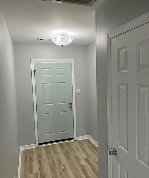 606 Timber Ct — Photo 9