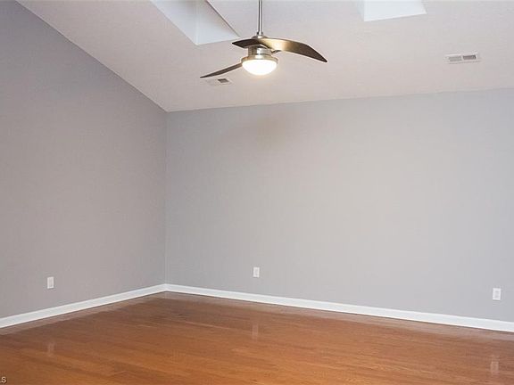4th image of 4406 Tyndale Ct