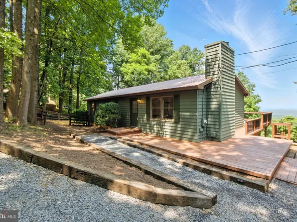 81 Banshee Ln, Linden, VA 22642