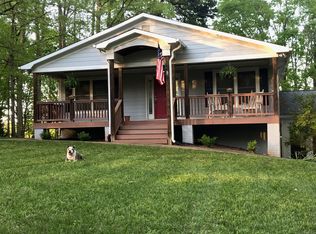 1900 Goat Rd, Catawba, NC 28609