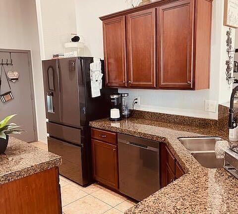 3rd image of 7232 S 74th Ln