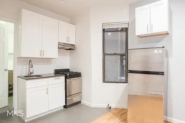 Rented by MNS Marketing | media 10