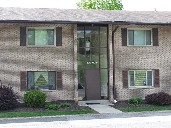 1014 Sanlin Dr, Coraopolis, PA 15108